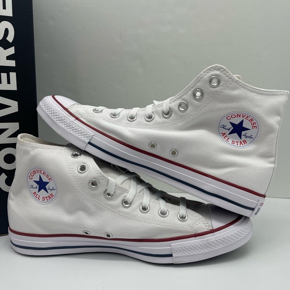 Converse Men’s Chuck Taylor All Star White High Top Shoes
Whit High-Top Sneakers - Picture 14 of 16